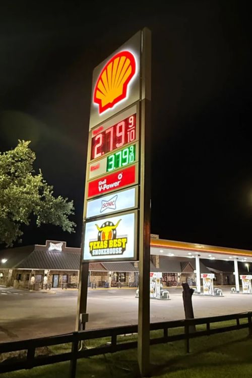 Últimas soluciones de la empresa sobre Señalización digital LED para gasolineras