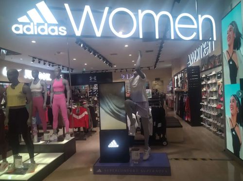 Últimas soluciones de la empresa sobre En el vertiginoso campo de batalla del comercio minorista, ¿cómo puede la tecnología capturar la 